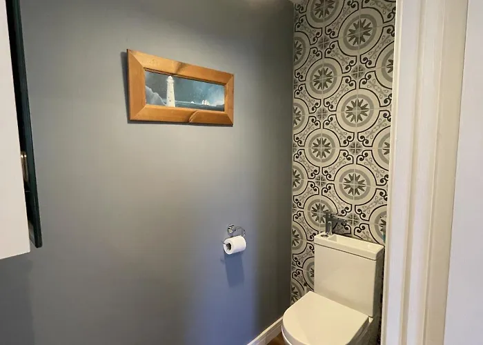 度假居 Light-filled Eco-home With Patio *