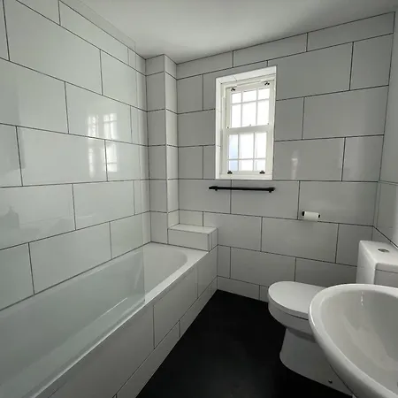 Tatil Evi Light-filled Eco-home With Patio *