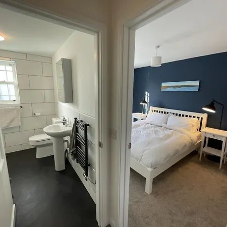 Light-filled Eco-home With Patio Bristol