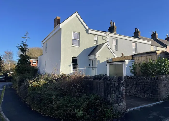 Holiday home Light-filled Eco-home With Patio